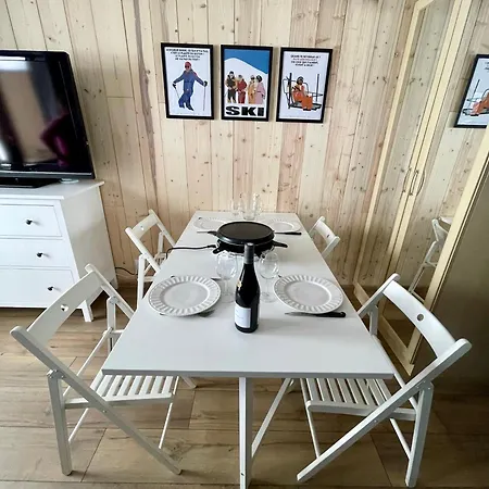 Entierement Renove - Balcon - 4 Personnes Lägenhet
